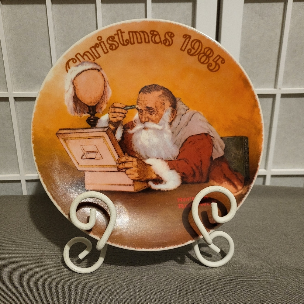Vintage Norman Rockwell "Grandpa Plays Santa" Collector's Plate 1985